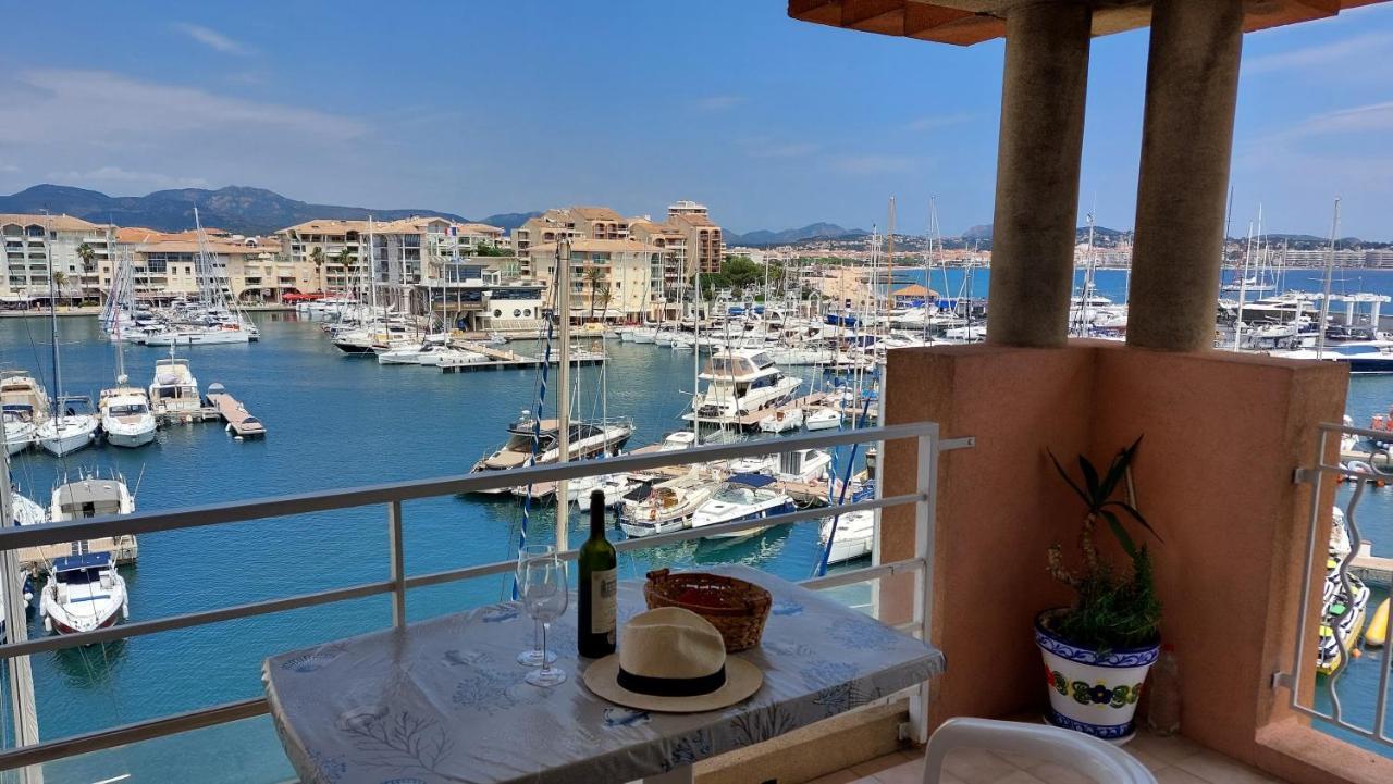 Boutique Apartment Hirondelle Port Frejus Fréjus Exterior foto